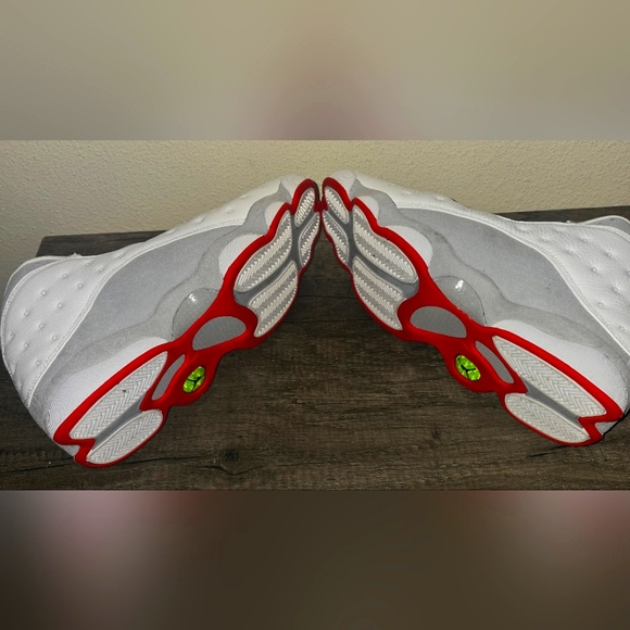 Men's Air Jordan Retro Wolf Grey - Picture 2 of 5